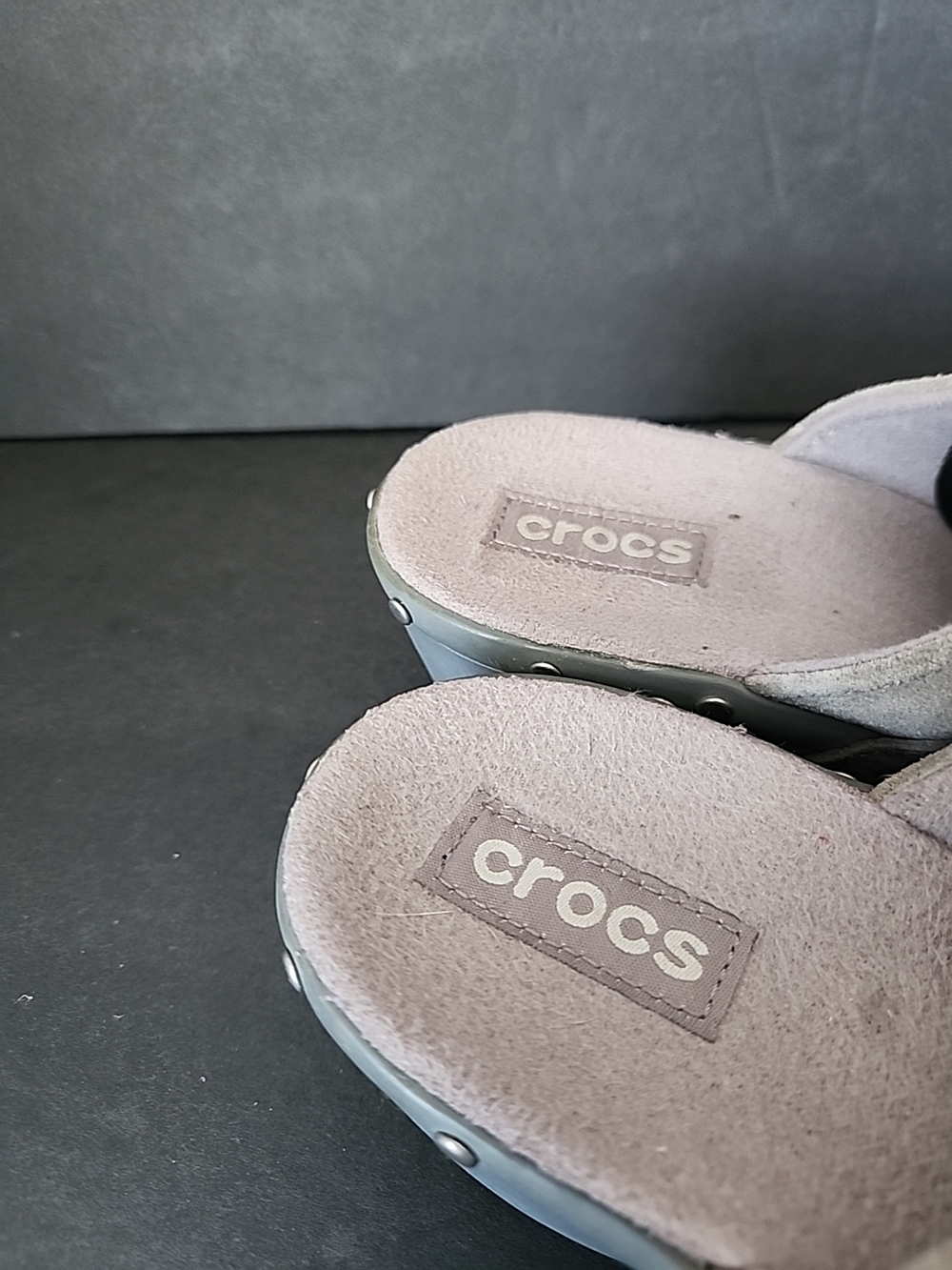 Suede Slip-On Clogs in Light Gray Womens Size 9 - Picture 5 of 8